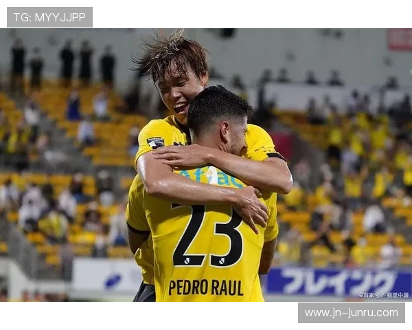 东京绿茵逆转柏队小泉福田爆发